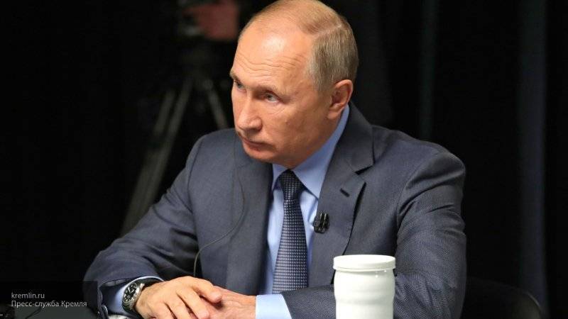 Шойгу рассказал, что Путин счел образцовыми действия российских войск на базе в Сирии