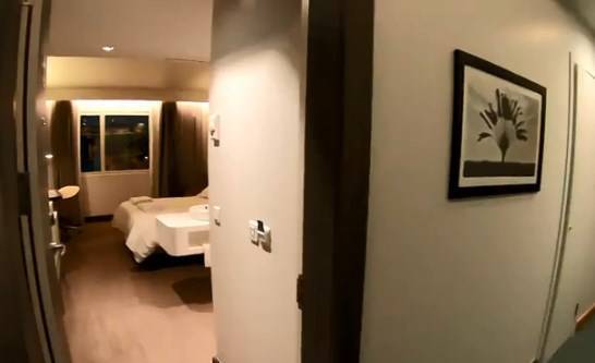 175 шекелей за ночь: в центре Тель-Авива открылся отель с номерами в 2 квадратных метра