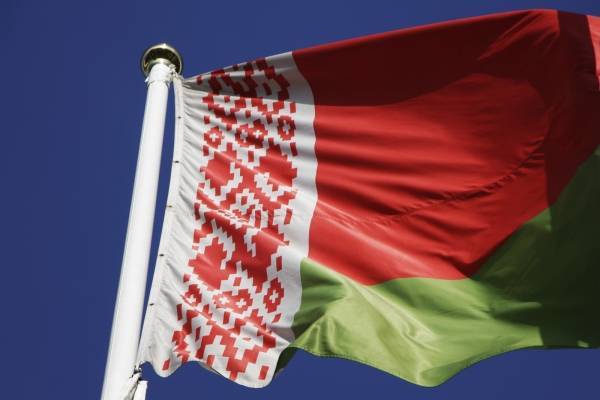 Жители Белоруссии выражают соболезнования у посольства Ирана в Минске