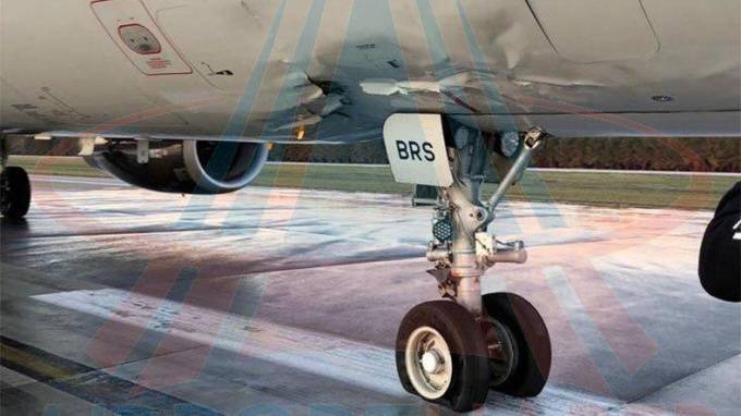 Airbus A321 российской компании совершил жесткую посадку в Анталье