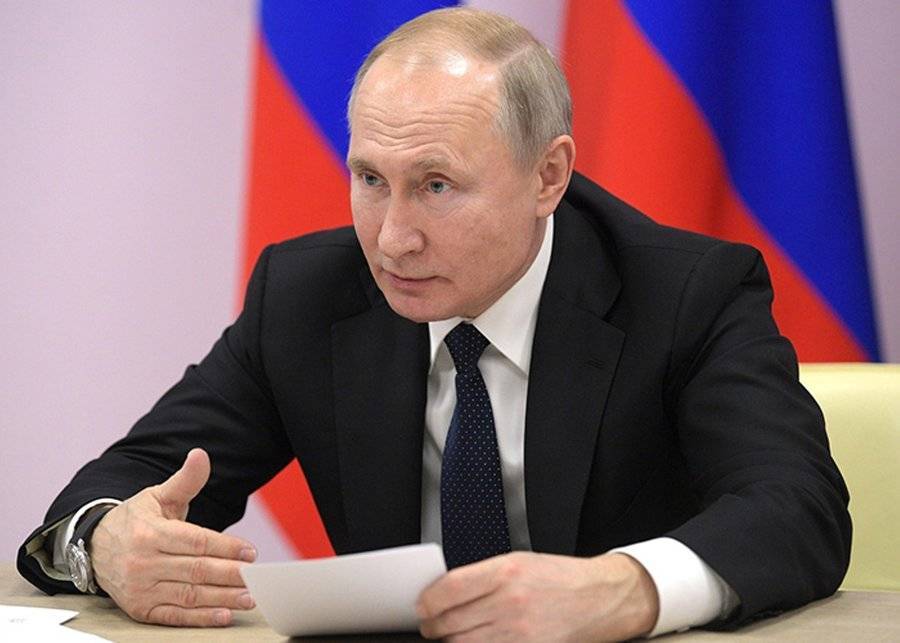 Путин раскритиковал чиновников Крыма
