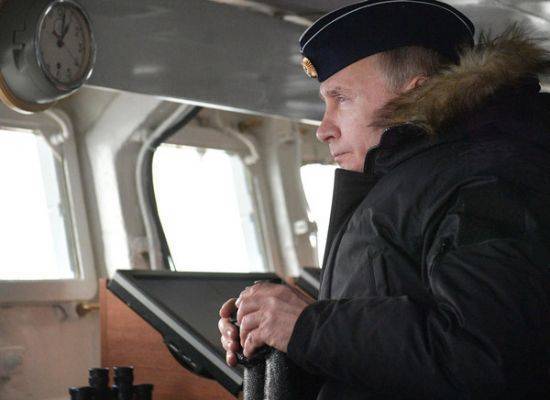Визит Путина, маршрутчик-филантроп и кара для чиновника: Крым за неделю