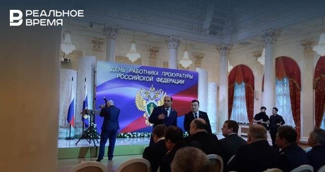 В Казани наградили гособвинителей по делам неонацистов и трагедии в «Адмирале»