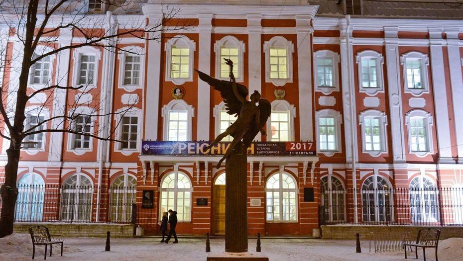 СПбГУ выбрал подрядчика для строительства общежития в Петергофе за 159,4 млн рублей