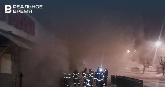 Спасатели назвали предварительную причину пожара в магазине бытовой химии в Челнах