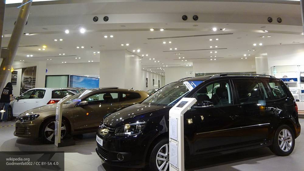 Автопроизводители массово повысили цены на автомобили в России