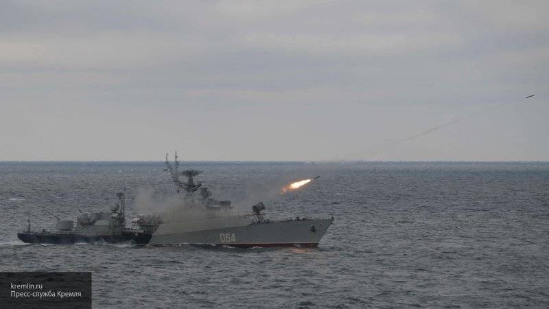 Писатель Шигин назвал "провокационными" слова украинского эксперта о "надводном флоте" РФ