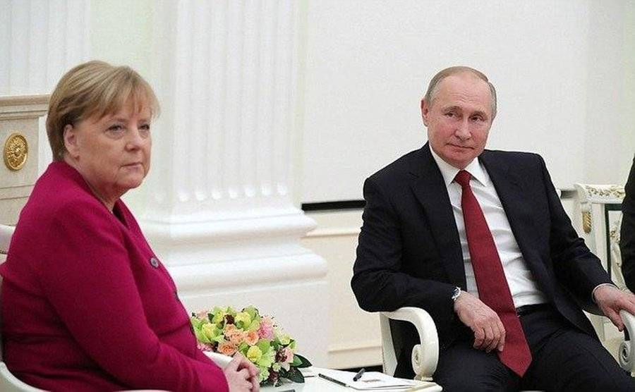 В Кремле завершилась встреча Путина и Меркель