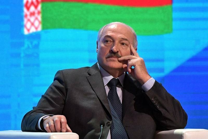 Михаил Леонтьев - о налоге на российскую нефть: Халява для Белоруссии закончилась - они могут потерять 50 миллиардов долларов. Поэтому Лукашенко ищет способ заработать на нас