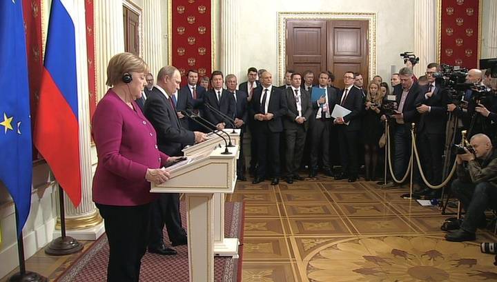 Россия высоко ценит позицию Германии: Путин и Меркель обсудили газовый вопрос