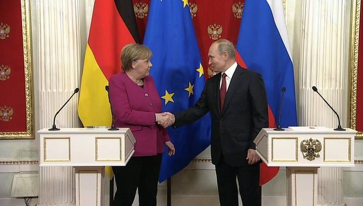 Путин и Меркель провели конструктивные переговоры