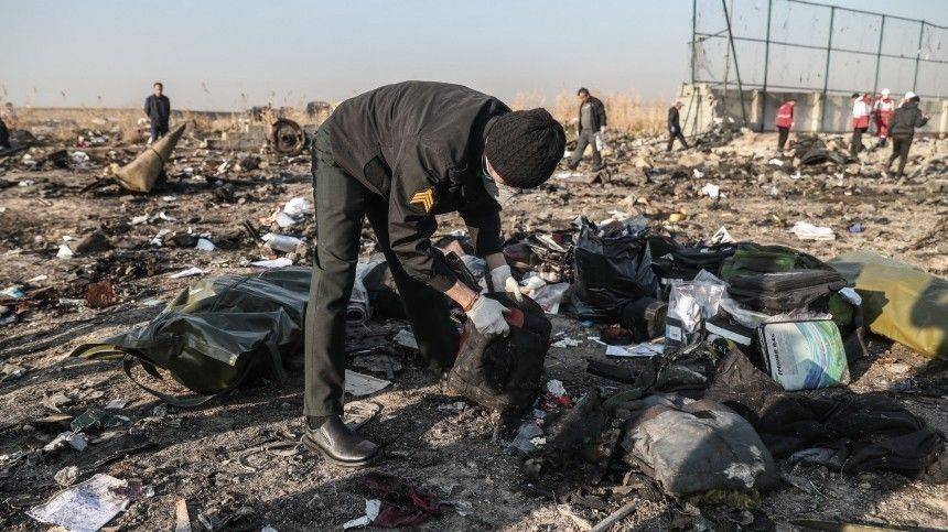 Глава СНБО Украины: опознано 30% тел погибших при крушении Boeing-737