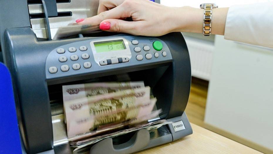 СМИ сообщили об отказе крупных российских банков выдавать кредиты в магазинах