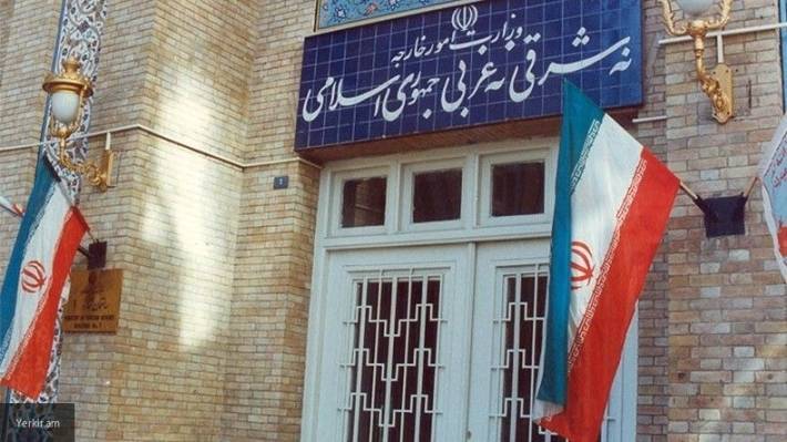 В МИД Ирана заявили о предоставлении консульской помощи семьям жертв крушения «Боинга»