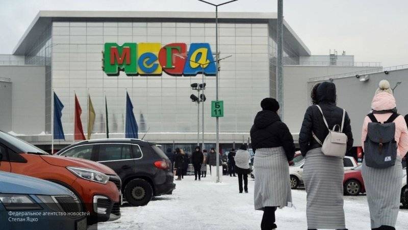 Бесплатный автобус до торгового центра "Мега Парнас" прекратил курсирование в Петербурге