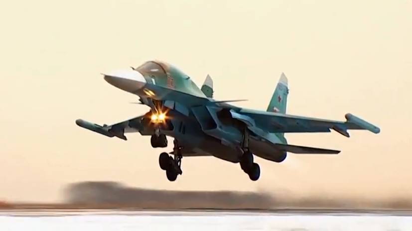 Первые в 2020 году учебные полёты экипажей Су-34 над Челябинской областью — видео