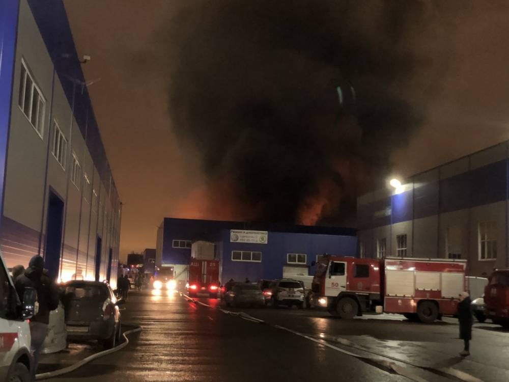 В Сергиевом Посаде ликвидировали возгорание на складе с металлом