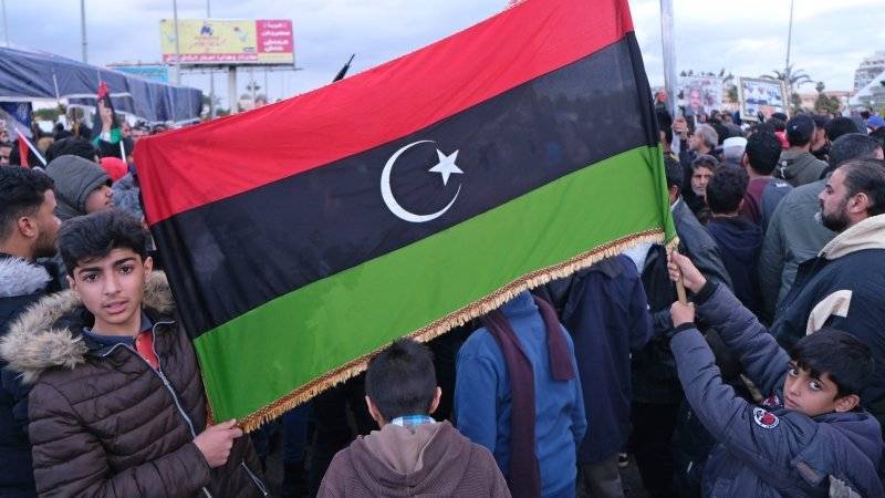 Жители района Айн-Зара в Триполи сообщили о стрельбе со стороны боевиков ПНС