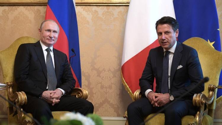 Путин и Конте договорились помочь в проведении конференции по Ливии в Берлине