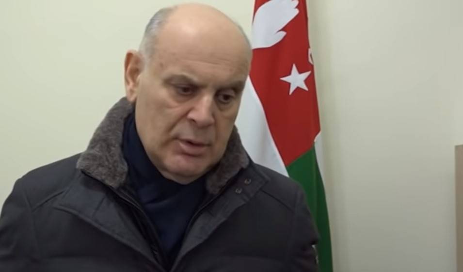Лидер абхазской оппозиции отметил роль РФ в урегулировании кризиса