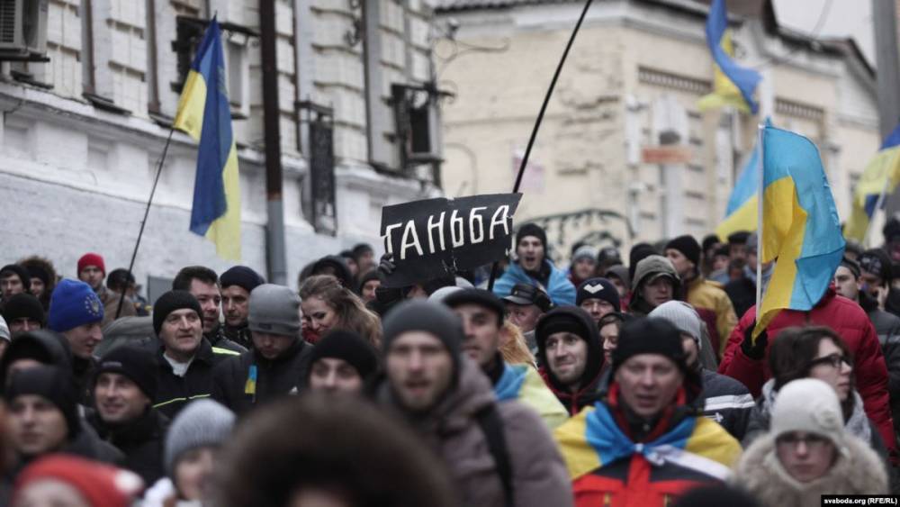 США показали пример, как давить бандеровскую Украину