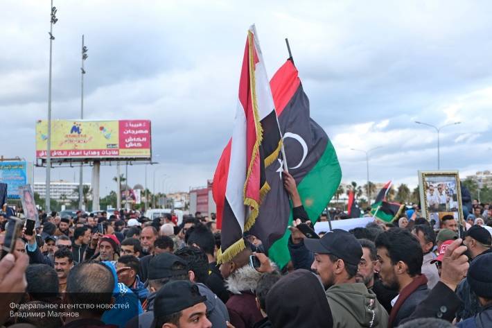 МИД Египта заявил о поддержке режима прекращения огня в Ливии, инициированного Путиным