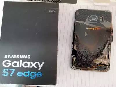 Смартфон Samsung взорвался без причины