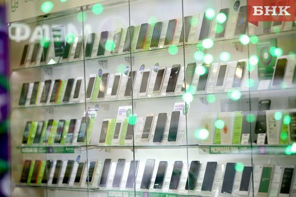 Сыктывкарец взыскал со «Связного» деньги за просрочку замены iPhone