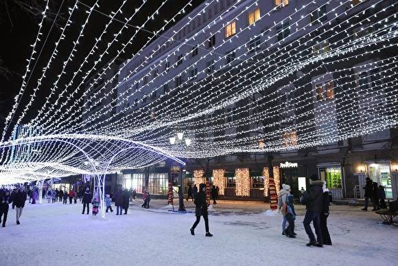 Жители Челябинска массово воруют лампочки из городской новогодней иллюминации