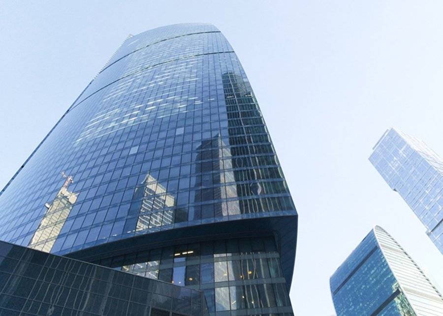 Мытье самого высокого небоскреба в Москве обходится в 14,5 млн рублей в год