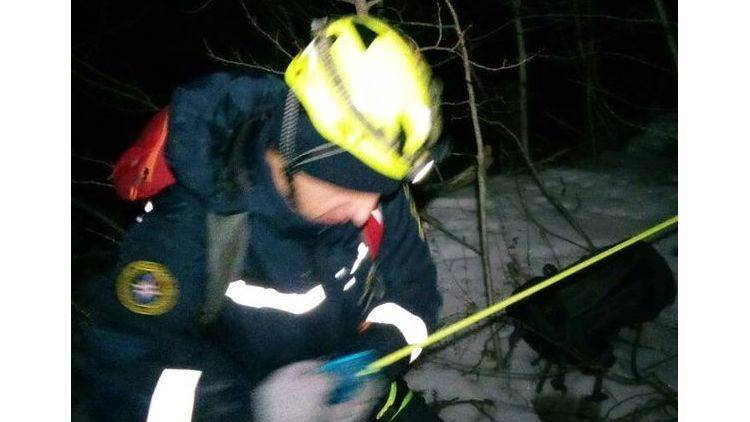 Пятичасовая спасательная операция: туристов в Крыму снимали со скалы