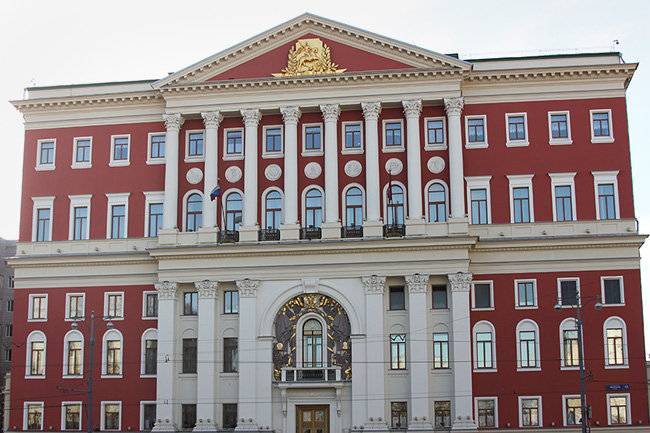 Как московская мэрия экономит деньги налогоплательщиков на банкетах