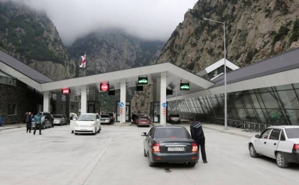 На КПП на российско-грузинской границе появится армянский представитель