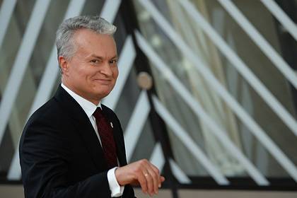 Президент Литвы наградил украинцев «за оборону Вильнюса от советских войск»