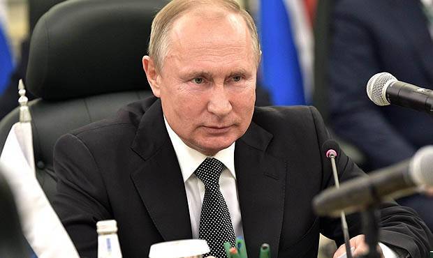 Владимир Путин поручил освободить врачей от ответственности за утрату сильнодействующих лекарств