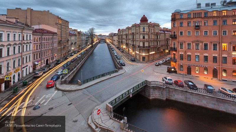 Движение транспорта по набережной канала Грибоедова в Петербурге ограничат до апреля