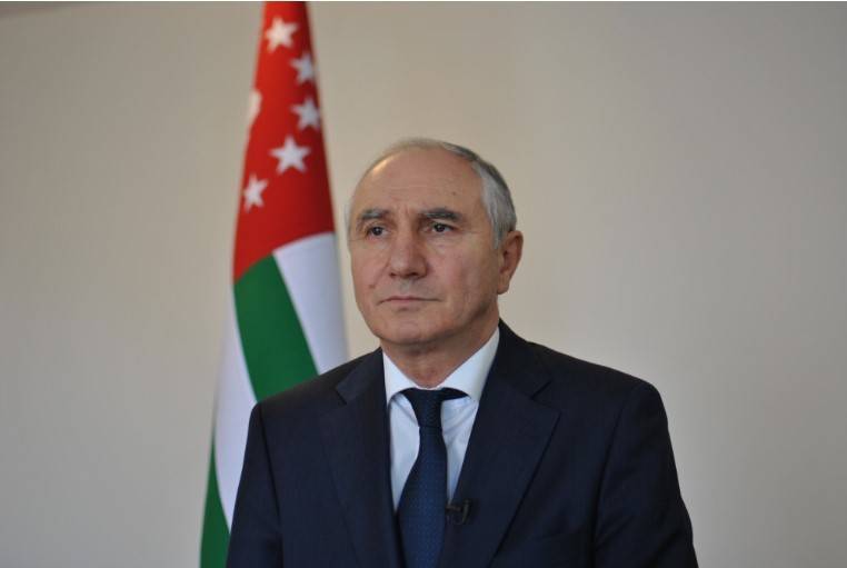 Премьер-министр Абхазии приступил к исполнению обязанностей президента