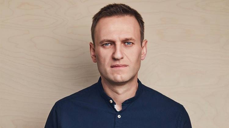 Навальный уличил в лицемерии московского главреда «Медузы», сравнившую его с презервативом