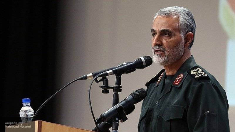 Башар Асад посмертно наградил иранского генерала Сулеймани орденом