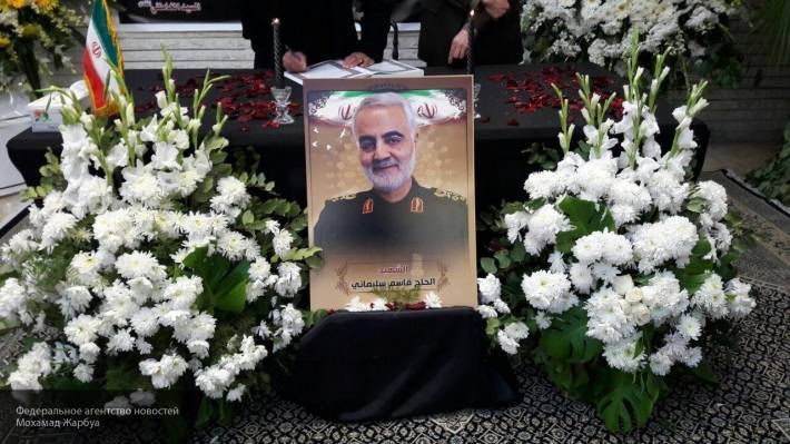 Глава Сирии Асад посмертно наградил иранского генерала Сулеймани орденом почета
