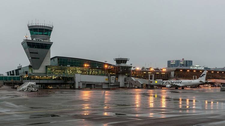 Член экипажа авиакомпании Finnair выпал из самолета в Хельсинки