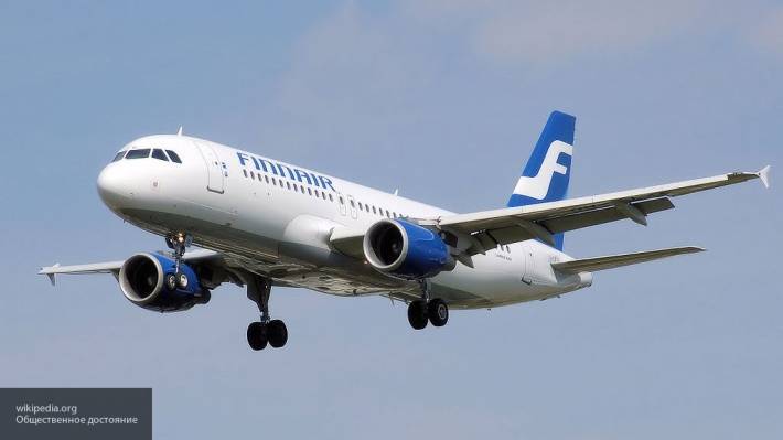 В аэропорту Хельсинки один из членов экипажа выпал из самолета Finnair