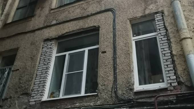 Жителей дома Кончиелова возмутил декор окон в памятнике культурного наследия