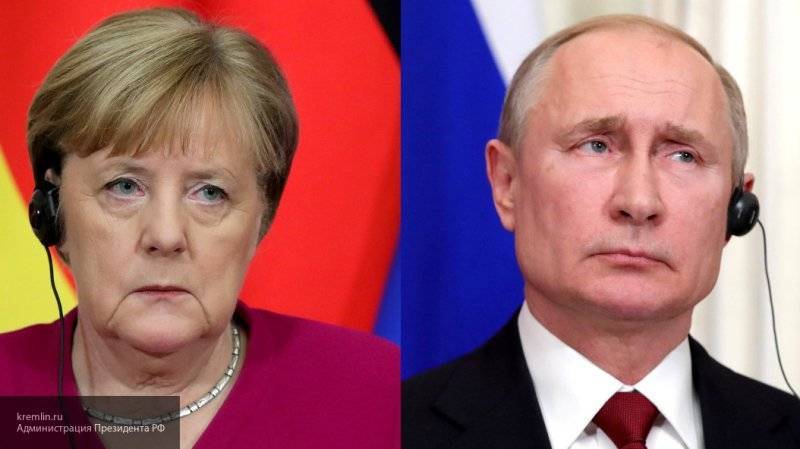 Путин обсудил по телефону с Меркель подготовку к ливийским переговорам в Берлине