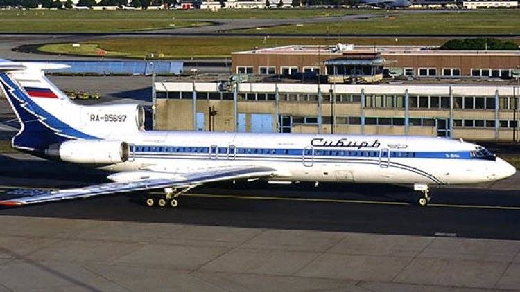 Самолет, летевший из Красноярска в Москву, совершил вынужденную посадку в Перми