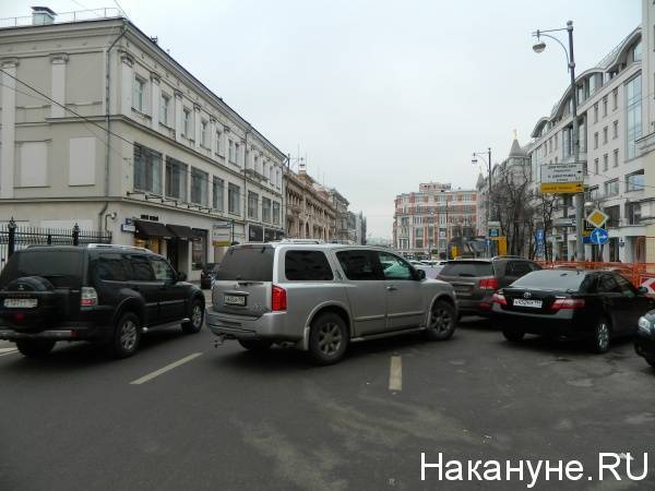 СМИ: Тысячи москвичей остались без бесплатной парковки у домов из-за сбоя в реестре