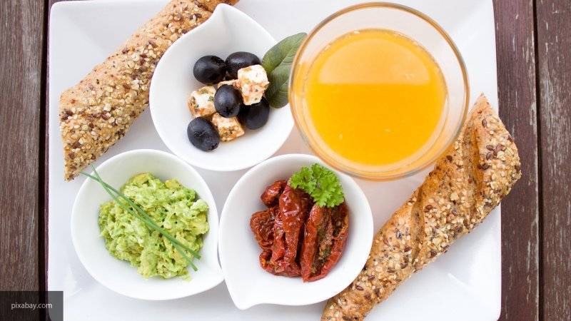 Американский медик развенчал миф о полезности завтрака для здоровья