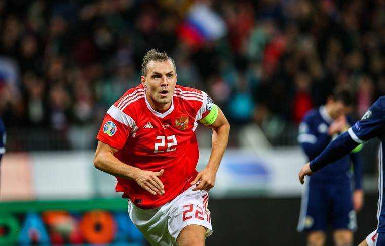Трефилов назвал Дзюбу лидером сборной России по футболу