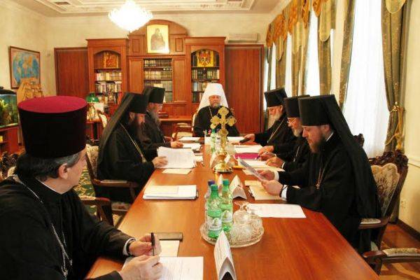 Молдавские священники требуют вернуть в МВД христианский символ