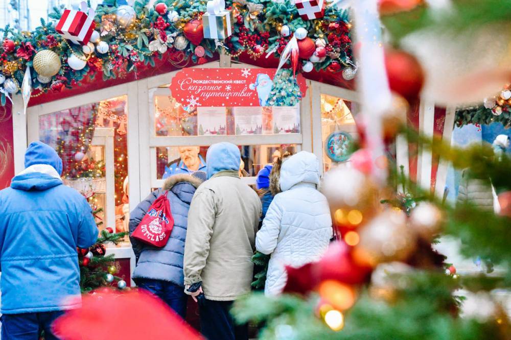 Россияне стали покупать больше продуктов и меньше петард на Новый год
